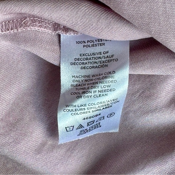 LOFT Embroidered Shoulder Detail Flutter Sleeve  Flowy Top Mauve Pink Size MP - Picture 4 of 10